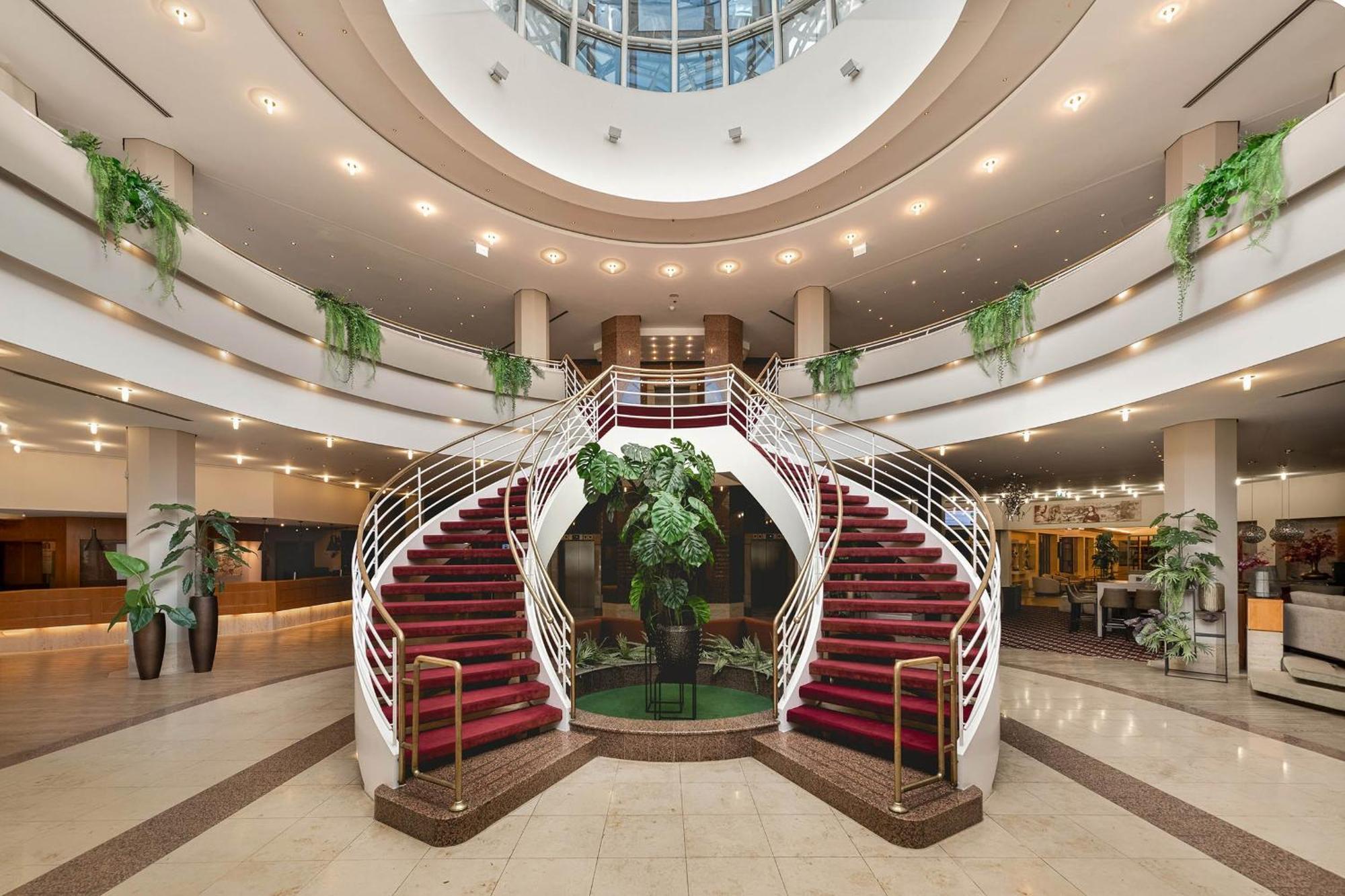 Hotel Leonardo 4*