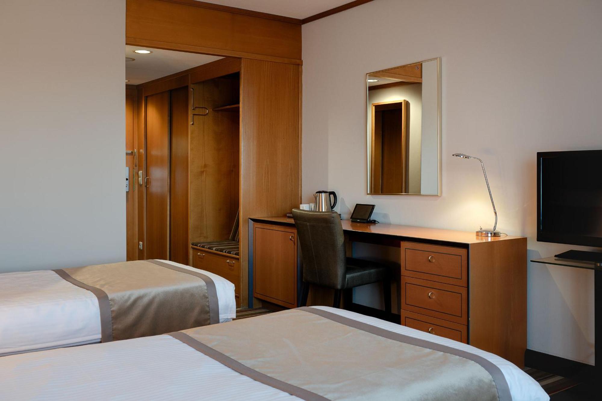 Hotel Leonardo 4*